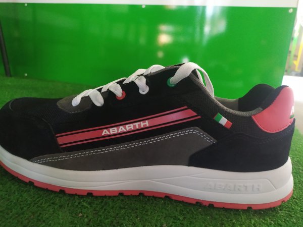 ABARTH 595 BLACK RED N 45